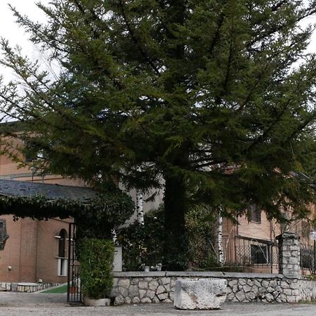 Lh Albergo Il Picchio เปสกัสเซโรลี ภายนอก รูปภาพ