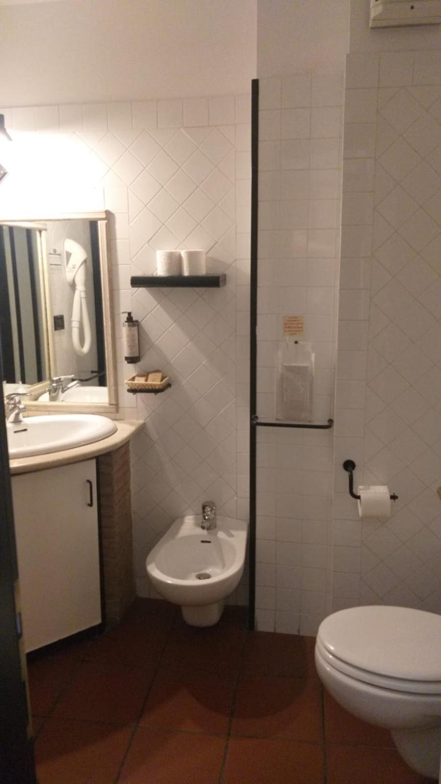 Lh Albergo Il Picchio เปสกัสเซโรลี ภายนอก รูปภาพ