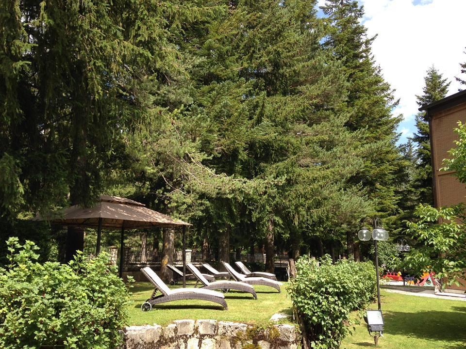 Lh Albergo Il Picchio เปสกัสเซโรลี ภายนอก รูปภาพ