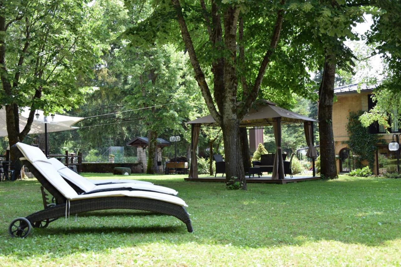 Lh Albergo Il Picchio เปสกัสเซโรลี ภายนอก รูปภาพ